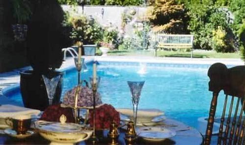 The Stone Hedge Bed And Breakfast Ричмънд Екстериор снимка